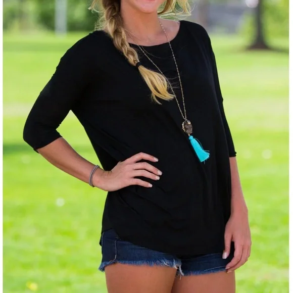 Black Piko Top - Picture 1 of 2